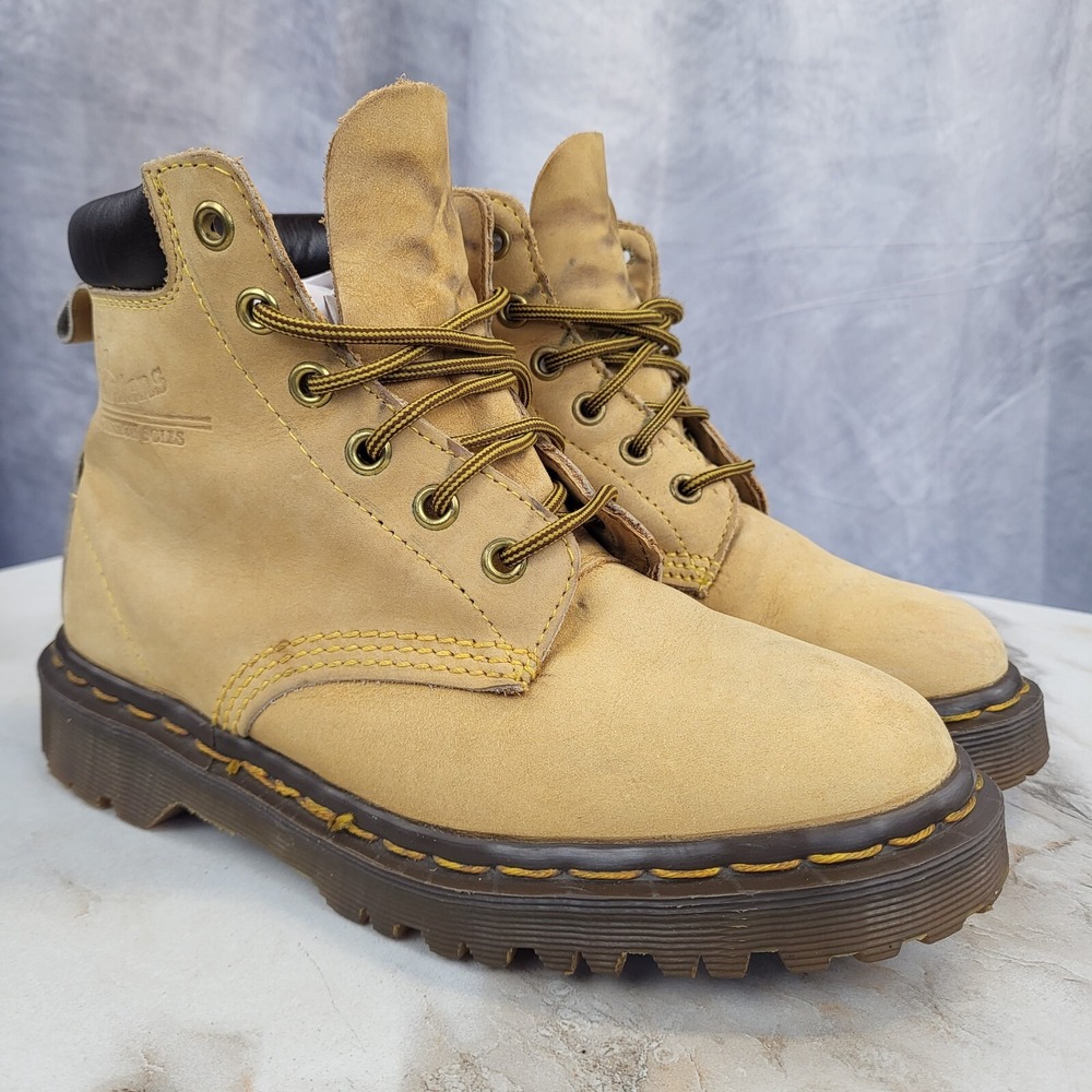 Vintage Dr. Martens Wheat Nubuck Air Cushion Lace Up Boots Women's US Size 6